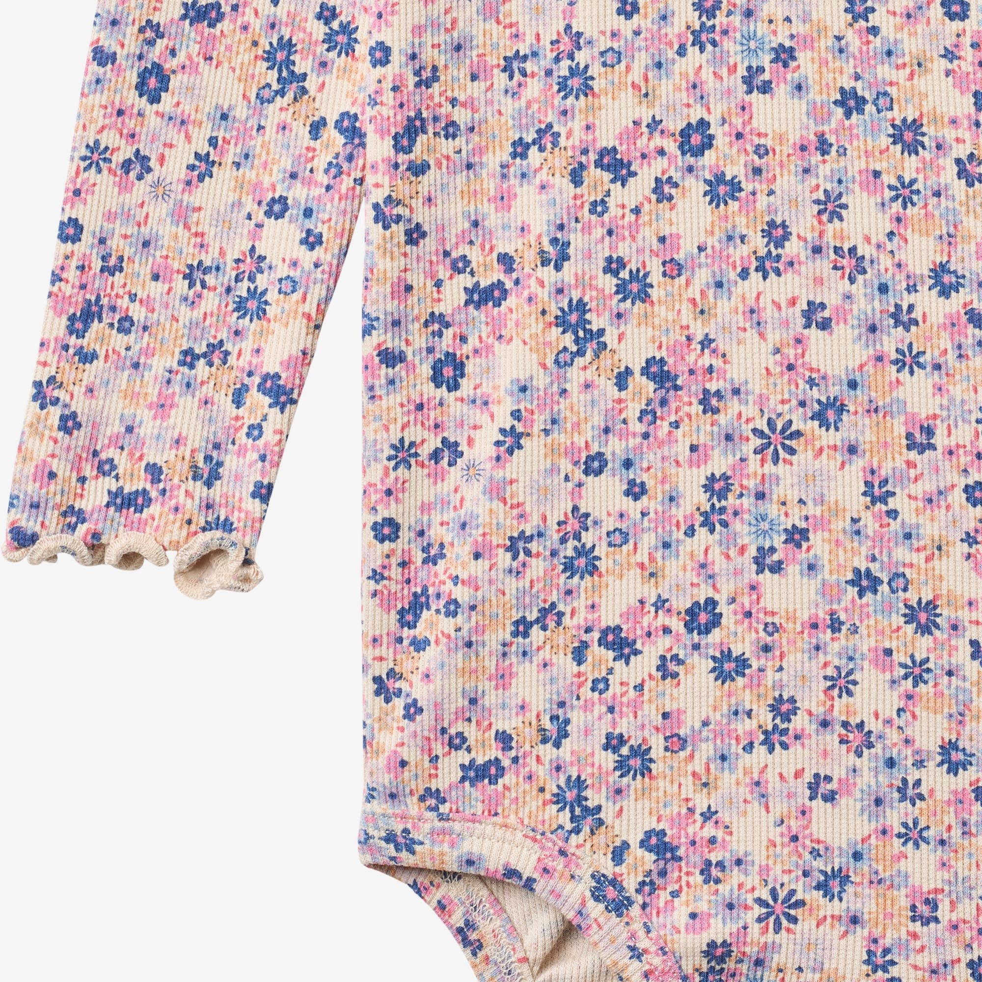 wheat-rie-langarmbody-pink-blue-flowers-bio-baumwolle image 3
