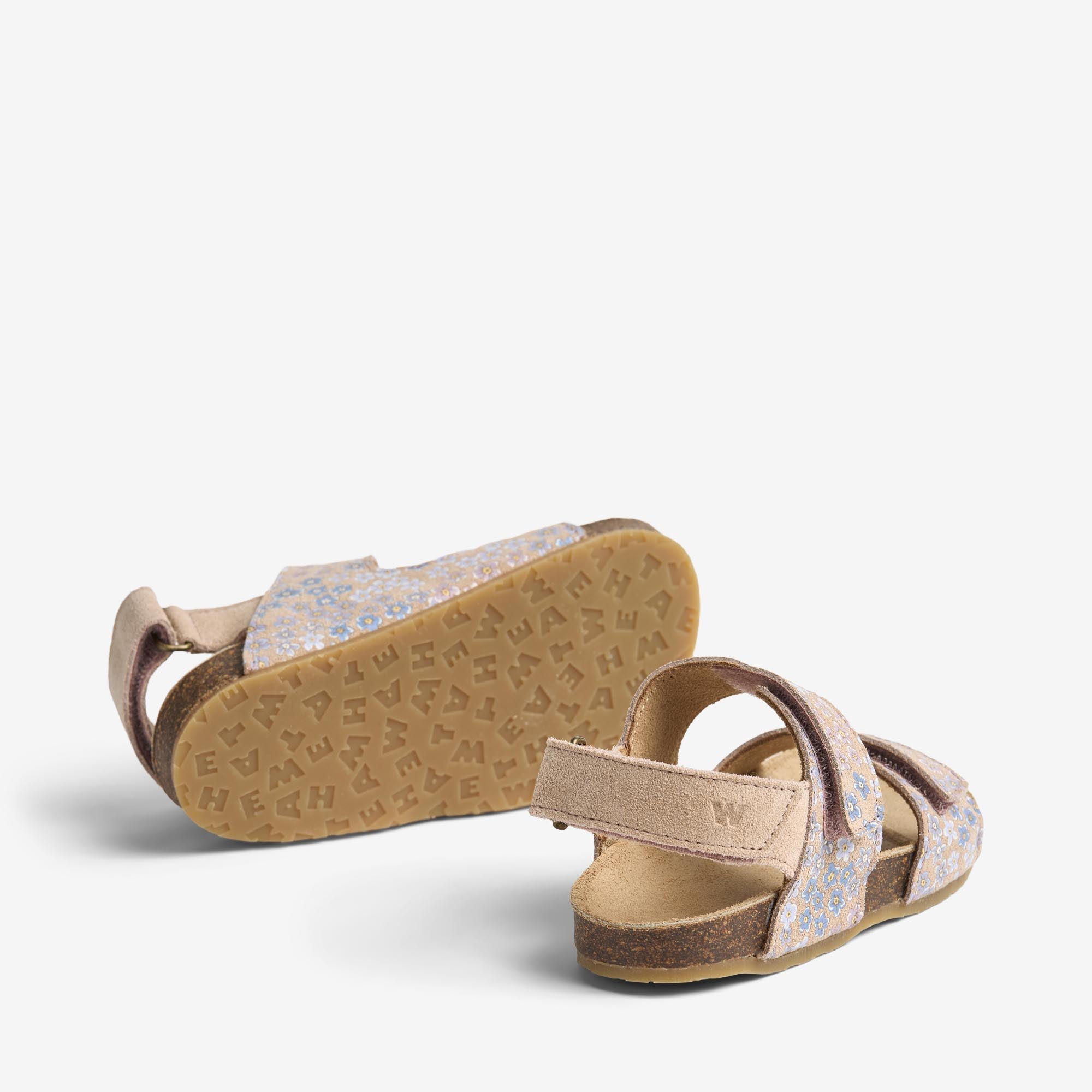 wheat-clara-sandale-powder-blue-flowers-leder image 2