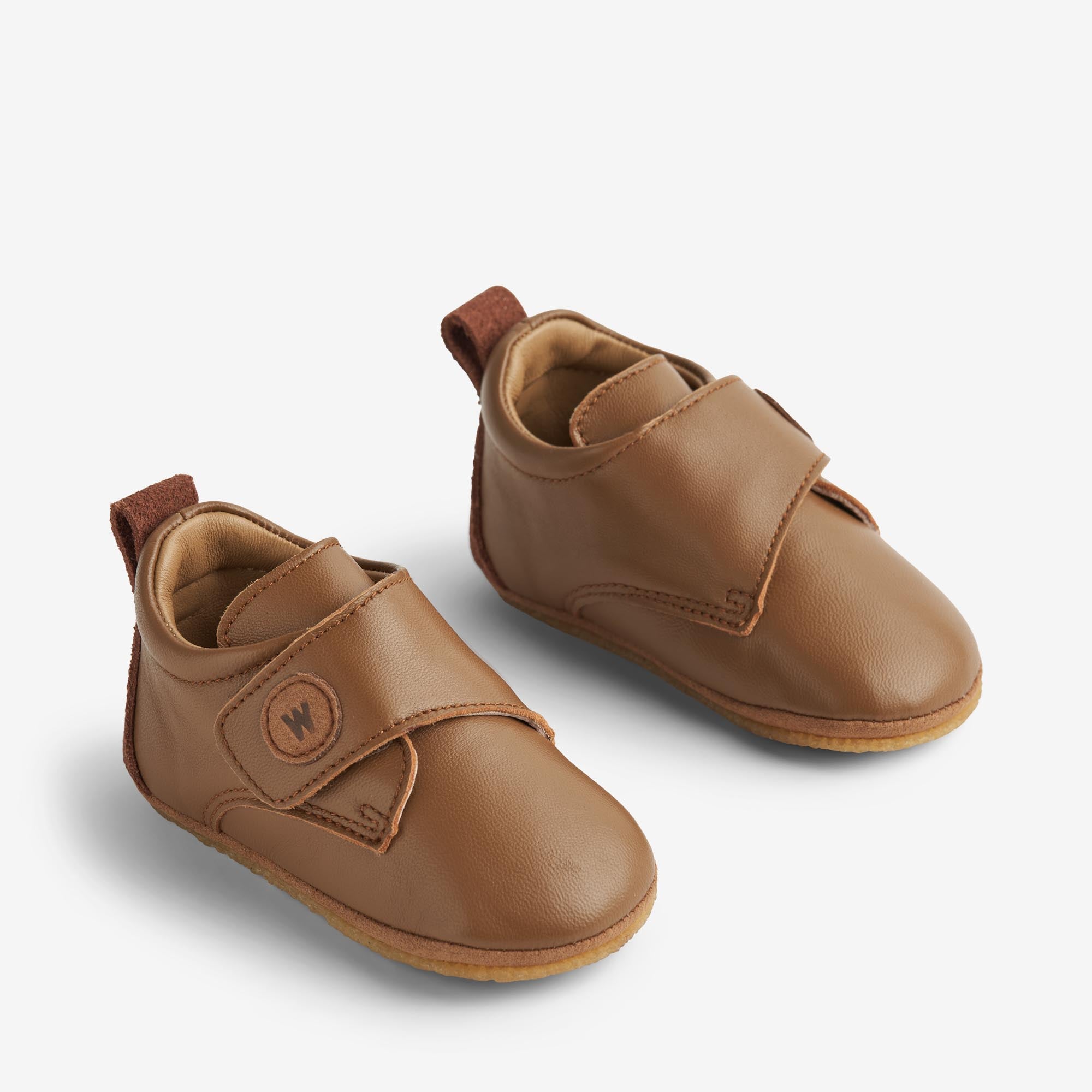wheat-dakota-hausschuhe-cognac-leder-klett image 1