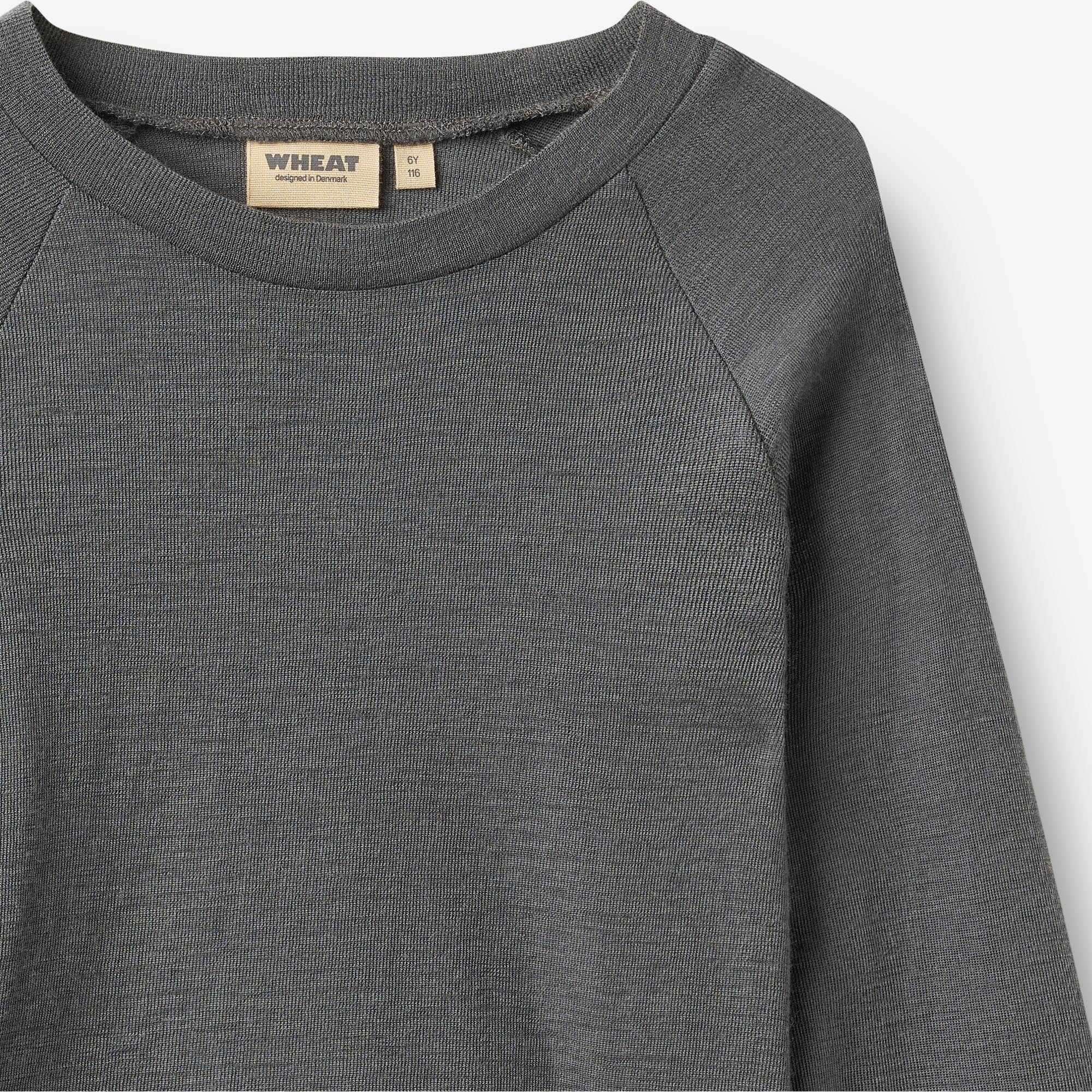 wheat-maane-baselayer-shirt-dark-charcoal-merinowolle image 3