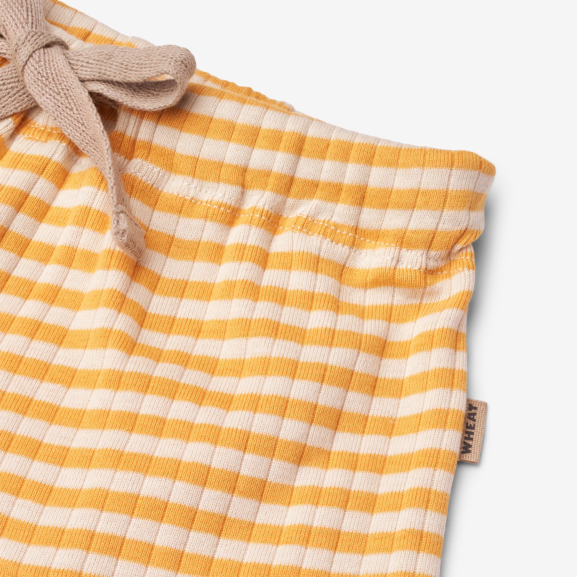 wheat-vic-jersey-shorts-gelb-gestreift-bio-baumwolle image 3