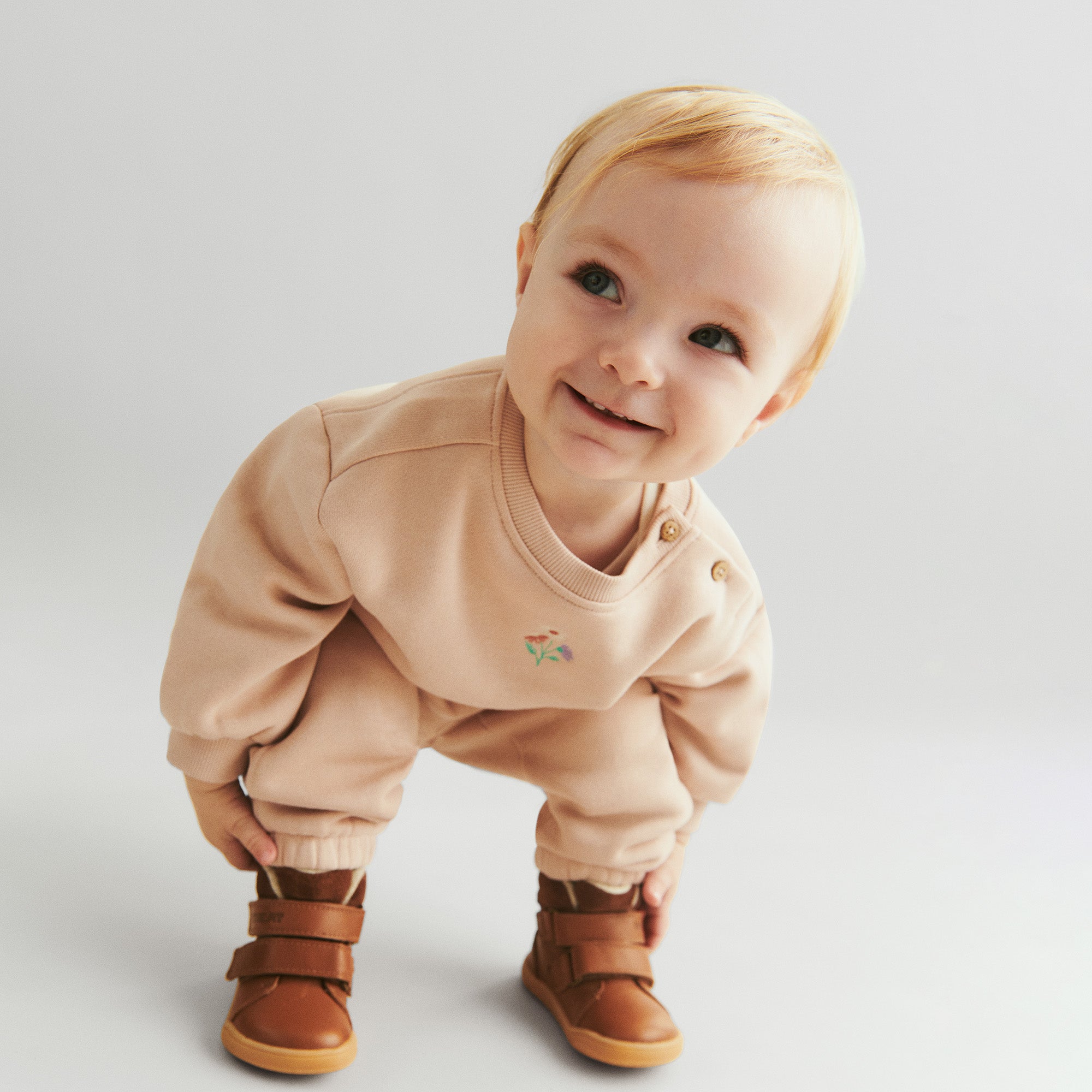 wheat-eliza-sweatshirt-rose-dust-baby-bio-baumwolle-stickerei image 2