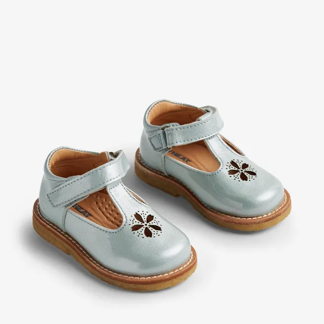 wheat-asta-mary-jane-light-blue-lackleder-prewalker image 1