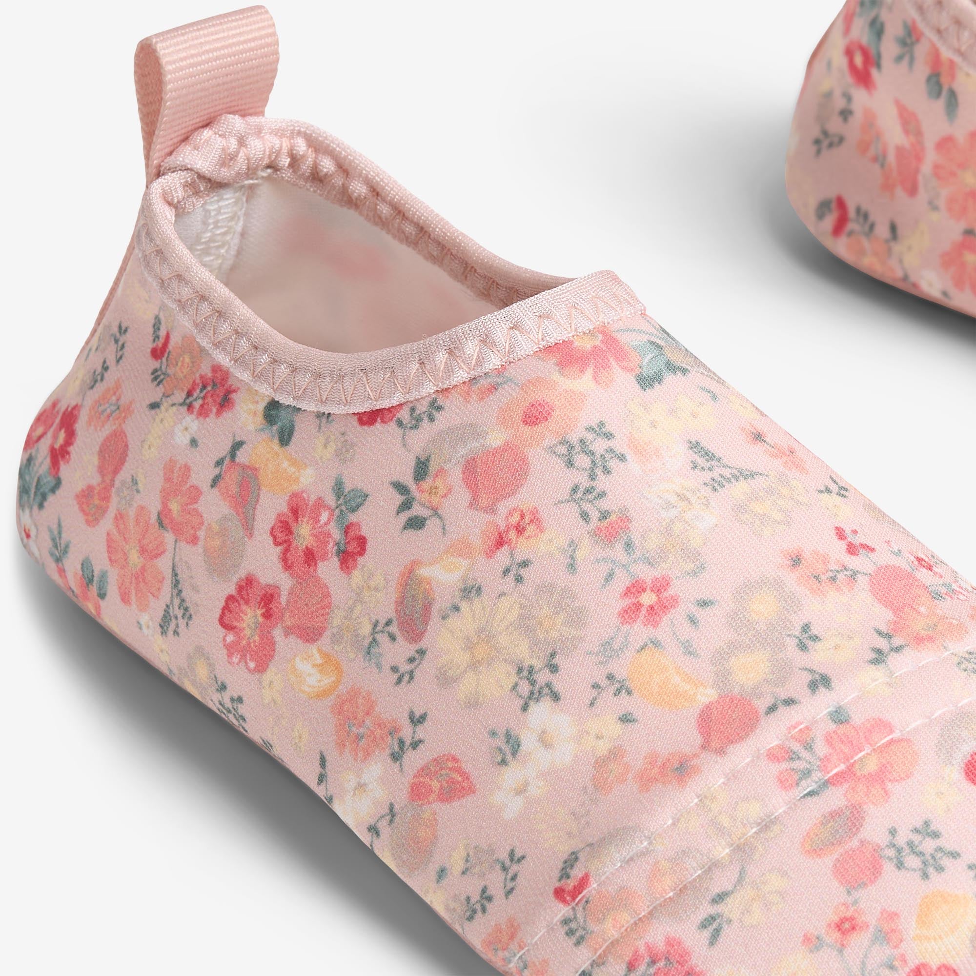 wheat-dolphin-badeschuhe-powder-flowers-kinder-barfu image 7