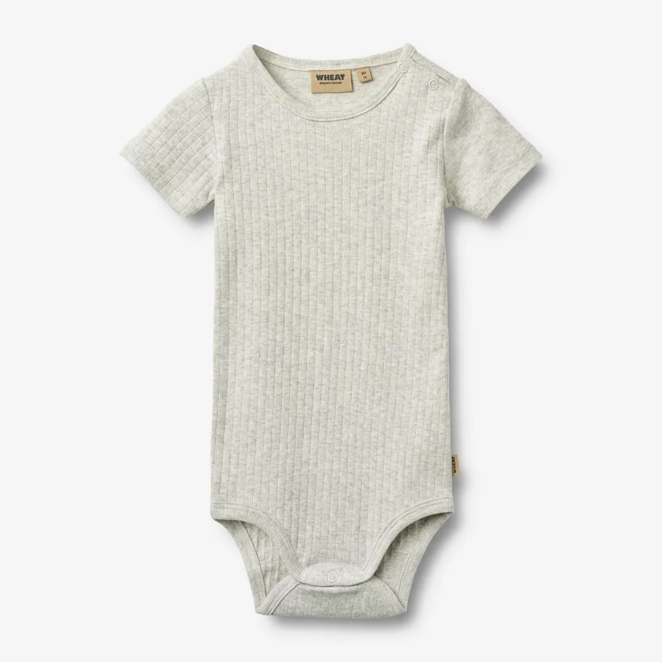 wheat-edvald-body-s-s-baby-melange-grey-bio-baumwolle image 1