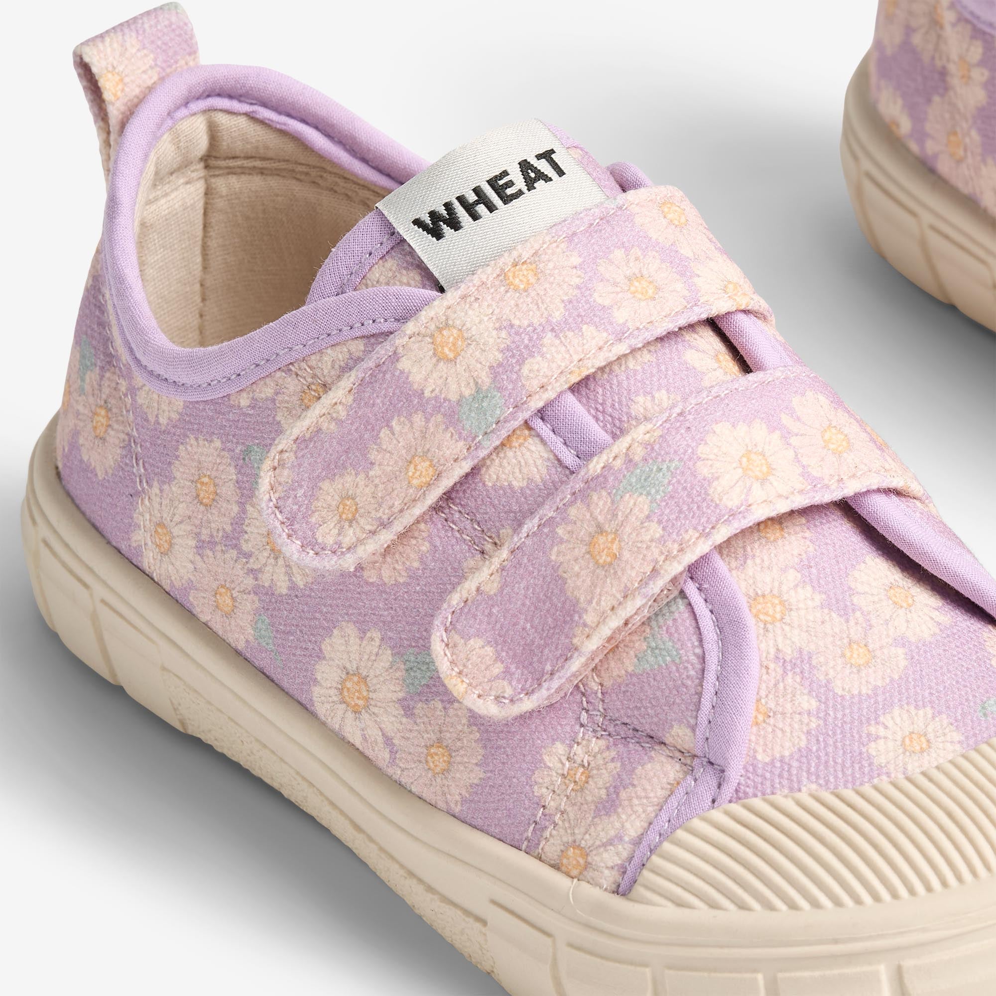 wheat-sneaker-bobbie-sneaker-lavender-daisies-bio-baumwolle image 4