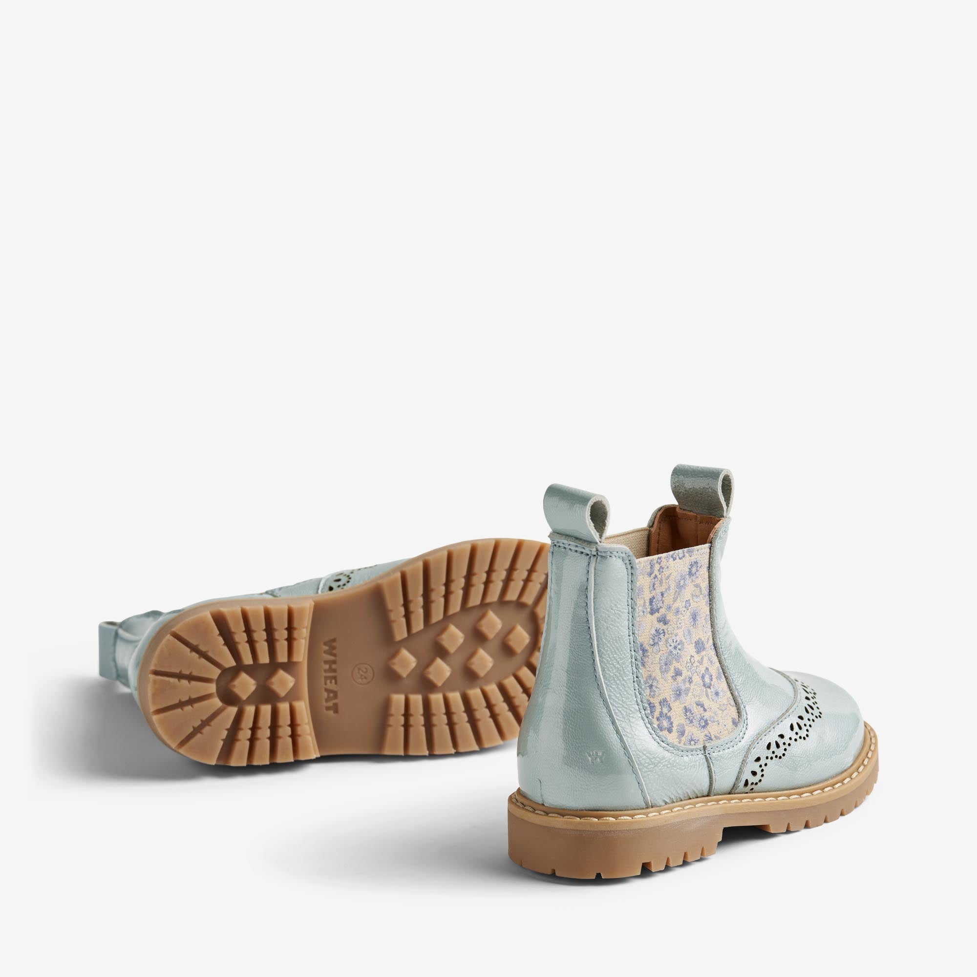wheat-champ-chelsea-boots-hellblau-lack-kinder-leder image 2