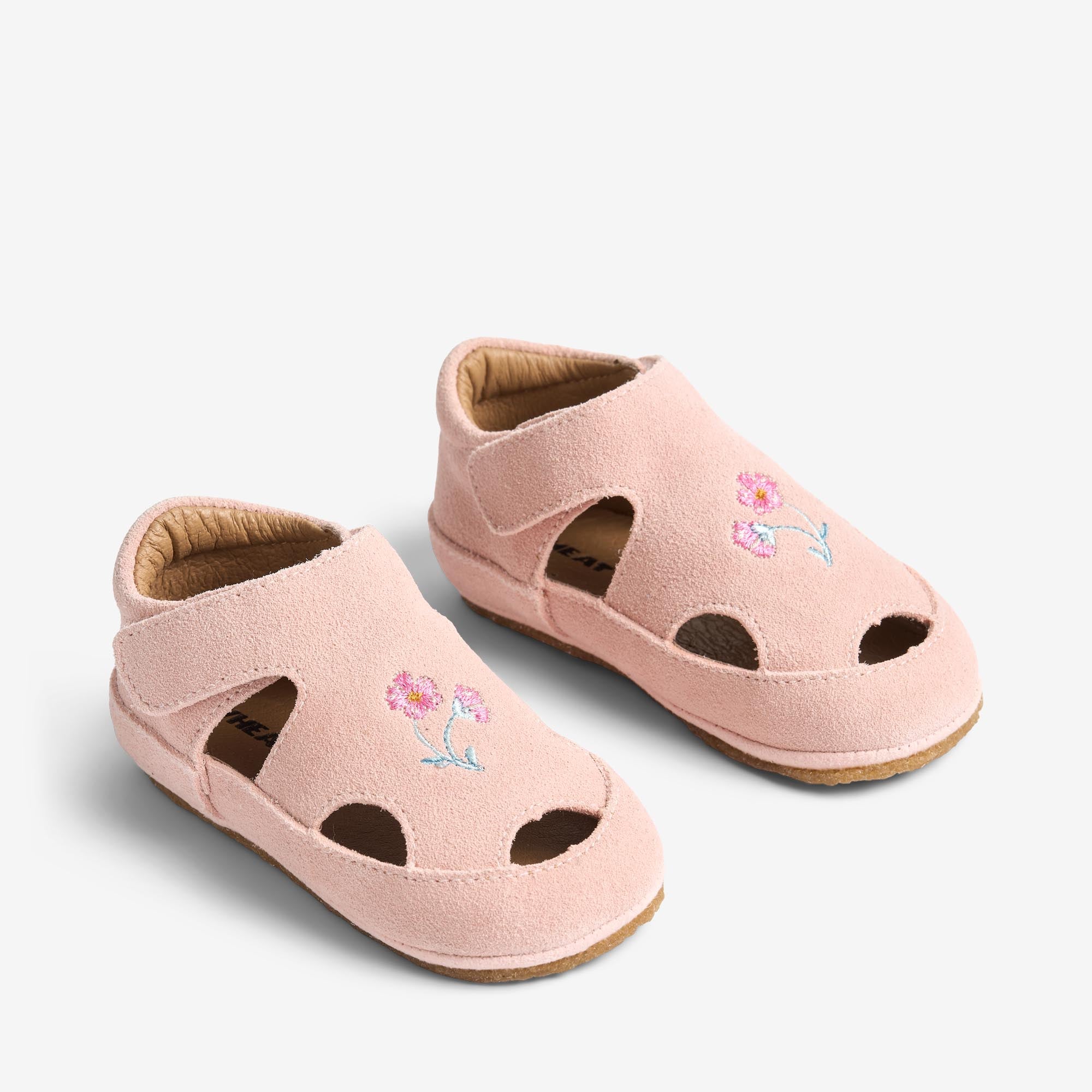 wheat-pax-indoor-sandal-hausschuhe-powder-leder-klett image 1