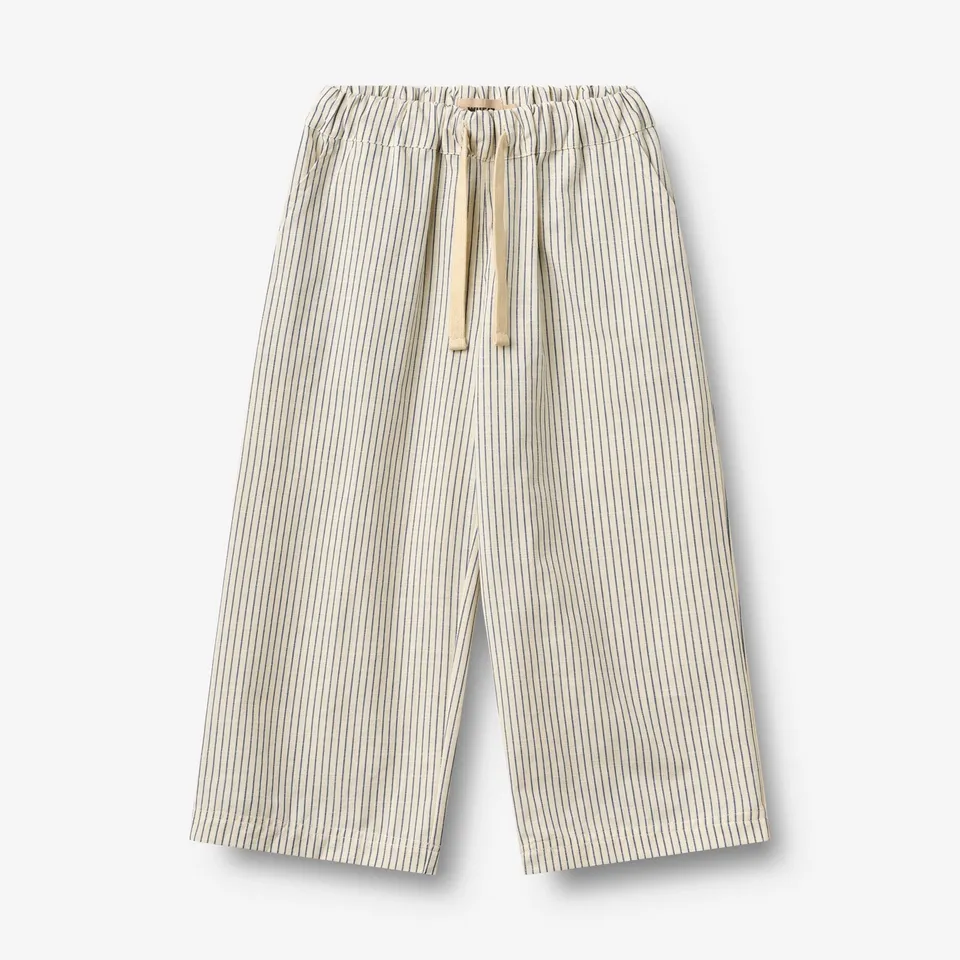 wheat-sasha-hose-dark-blue-stripe-bio-baumwolle-unisex image 1