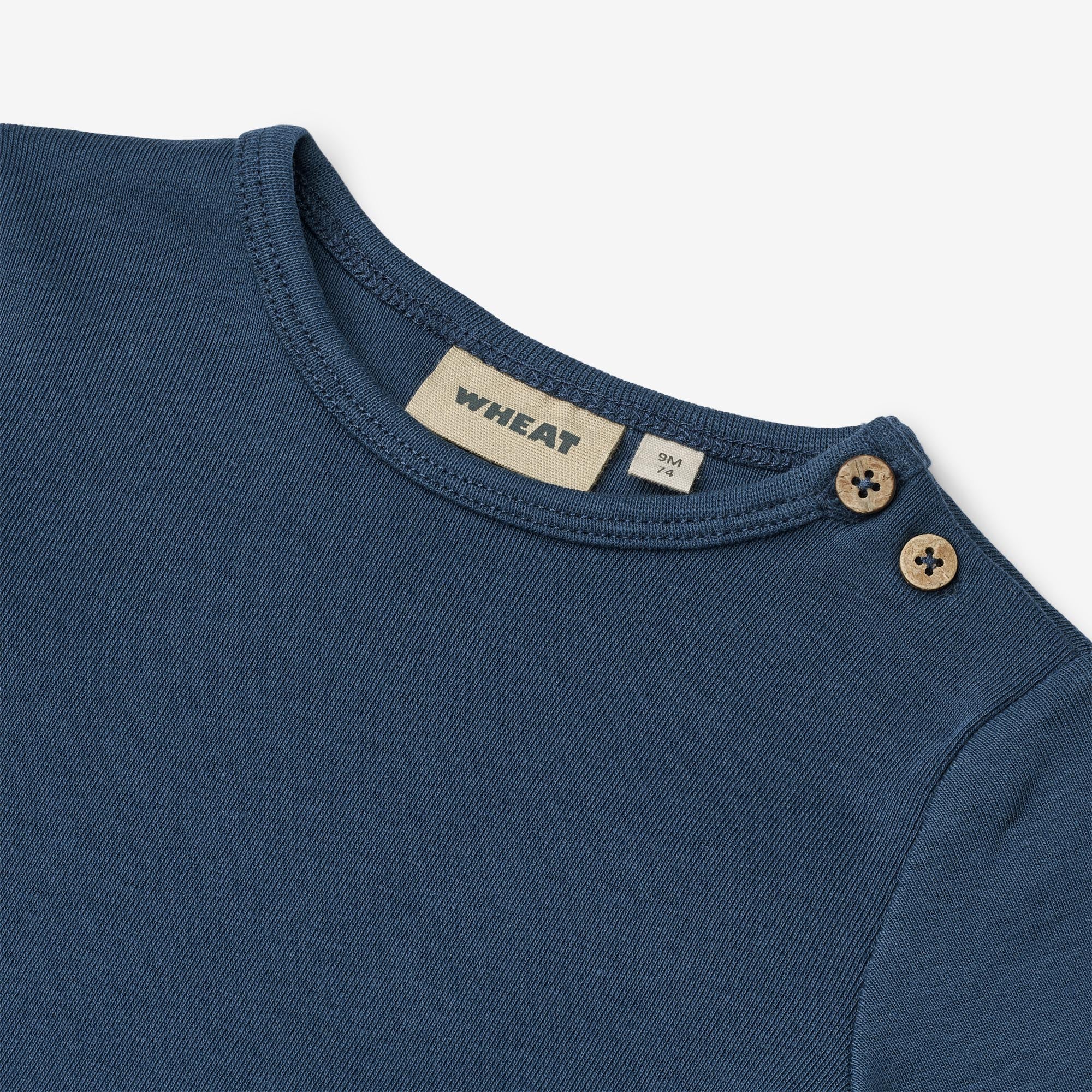 wheat-benjamin-langarmshirt-baby-blue-waves-bio-baumwolle image 3