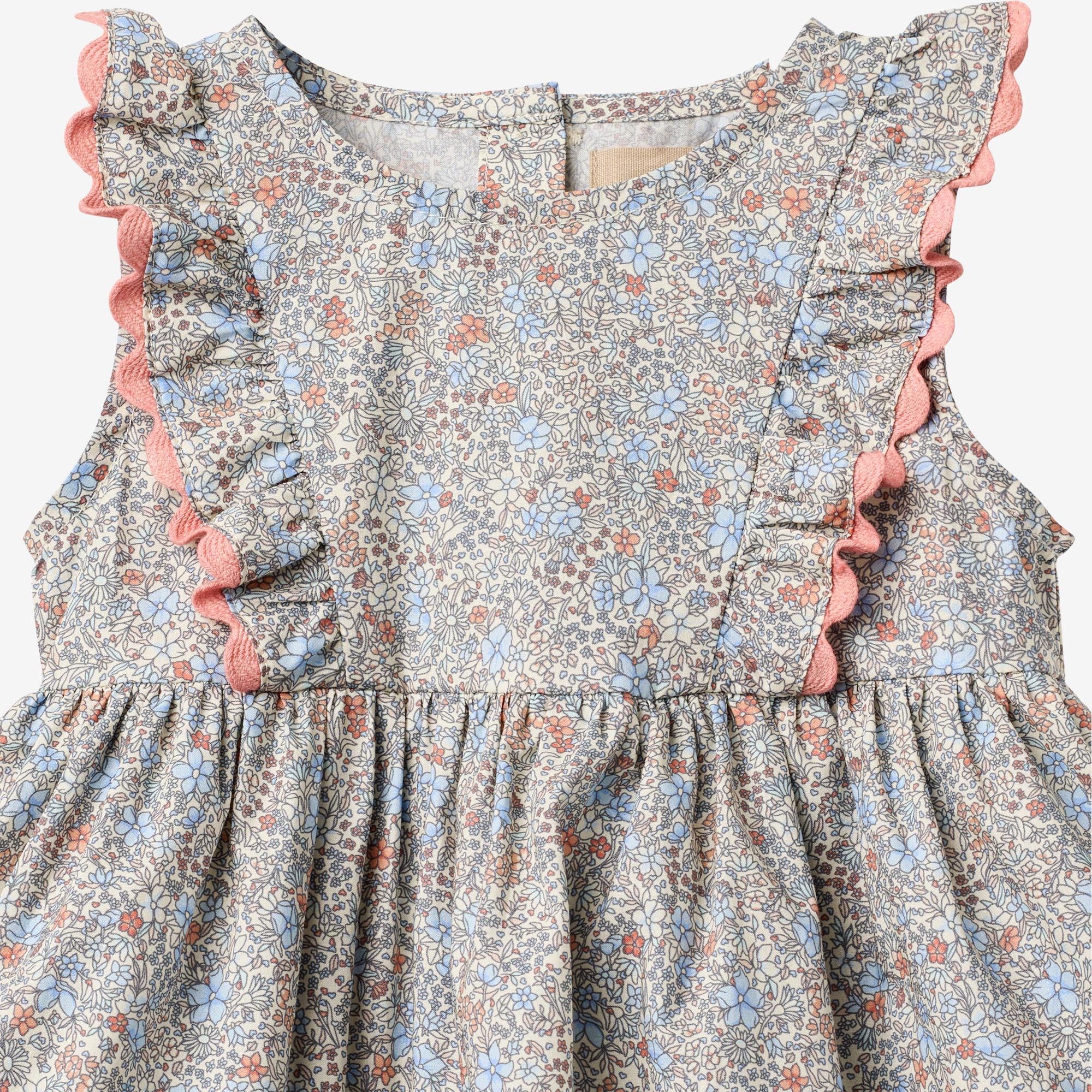 wheat-sofia-dress-suit-air-blue-flowers-bio-kleid image 3