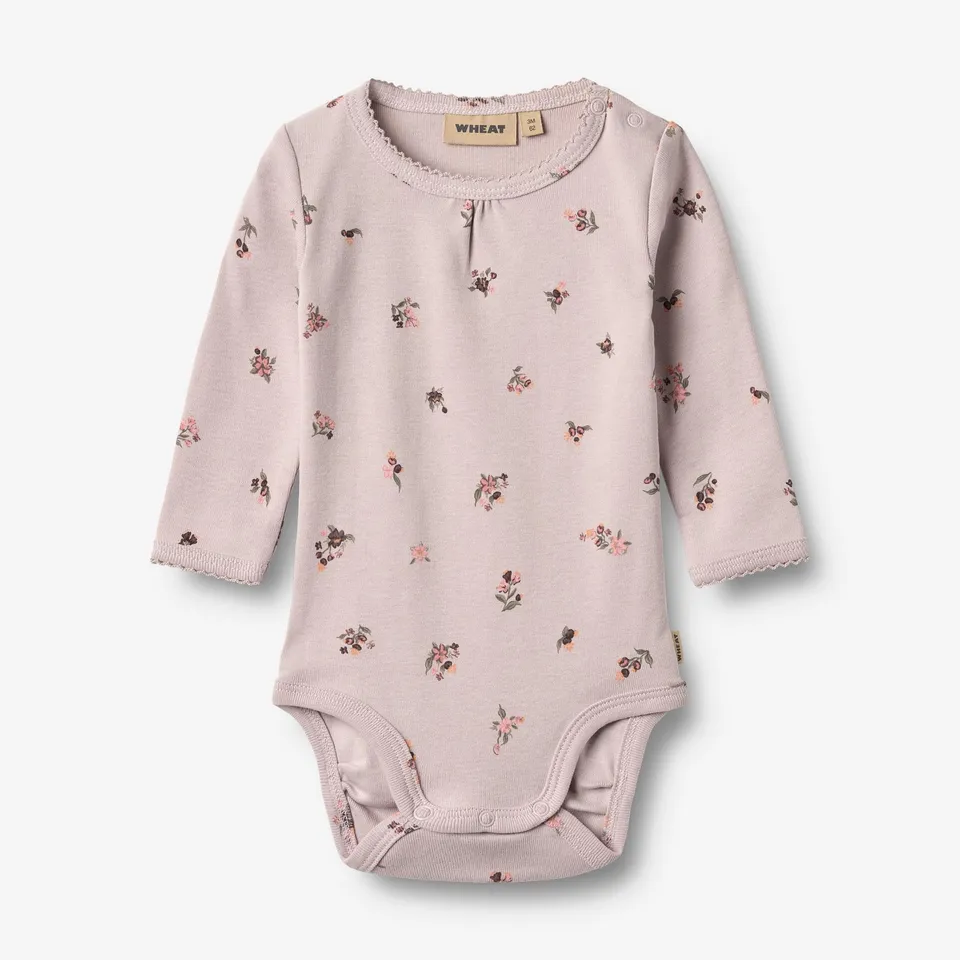 wheat-body-l-s-roselinde-bio-babybody-soft-lilac-flowers image 1
