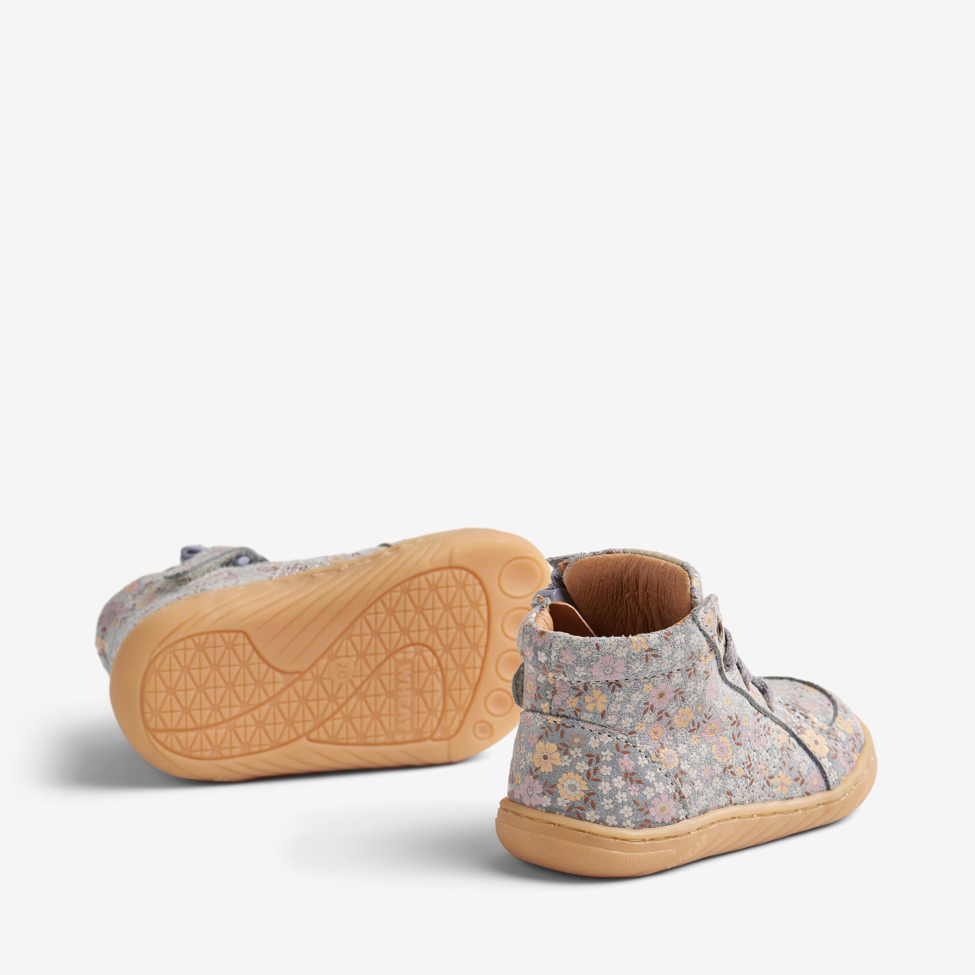 wheat-malia-barefoot-prewalker-blue-flowers-wildleder image 3