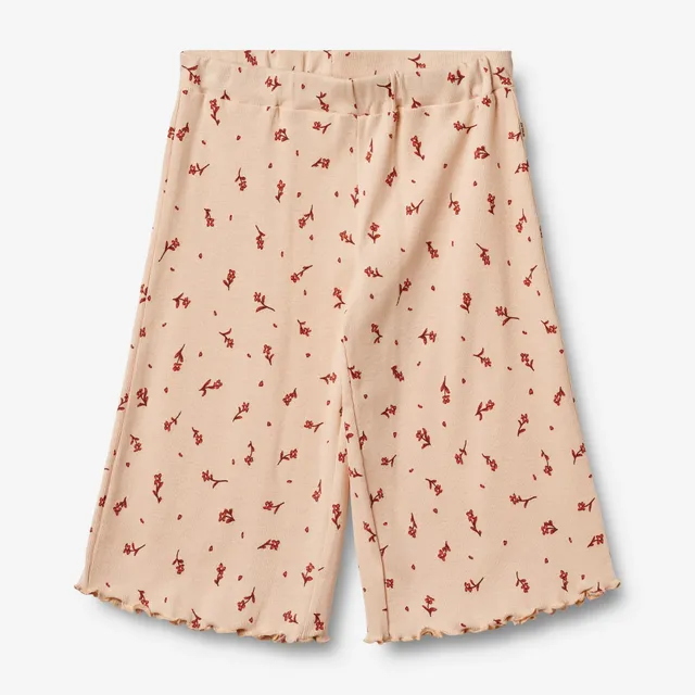 wheat-marena-cropped-hose-rose-water-flowers image 1