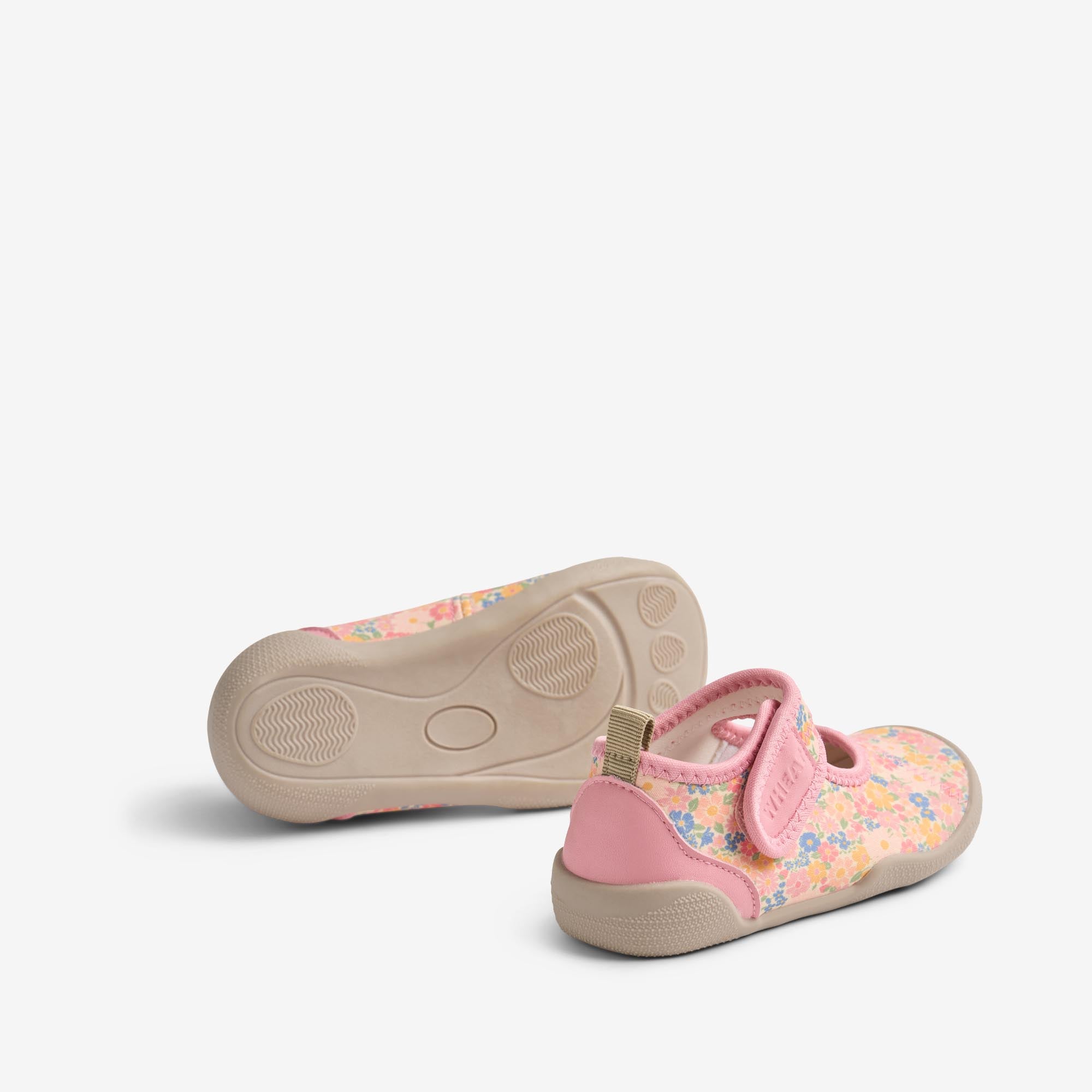 wheat-wavey-beach-shoe-badeschuh-multi-flowers-neopren image 2