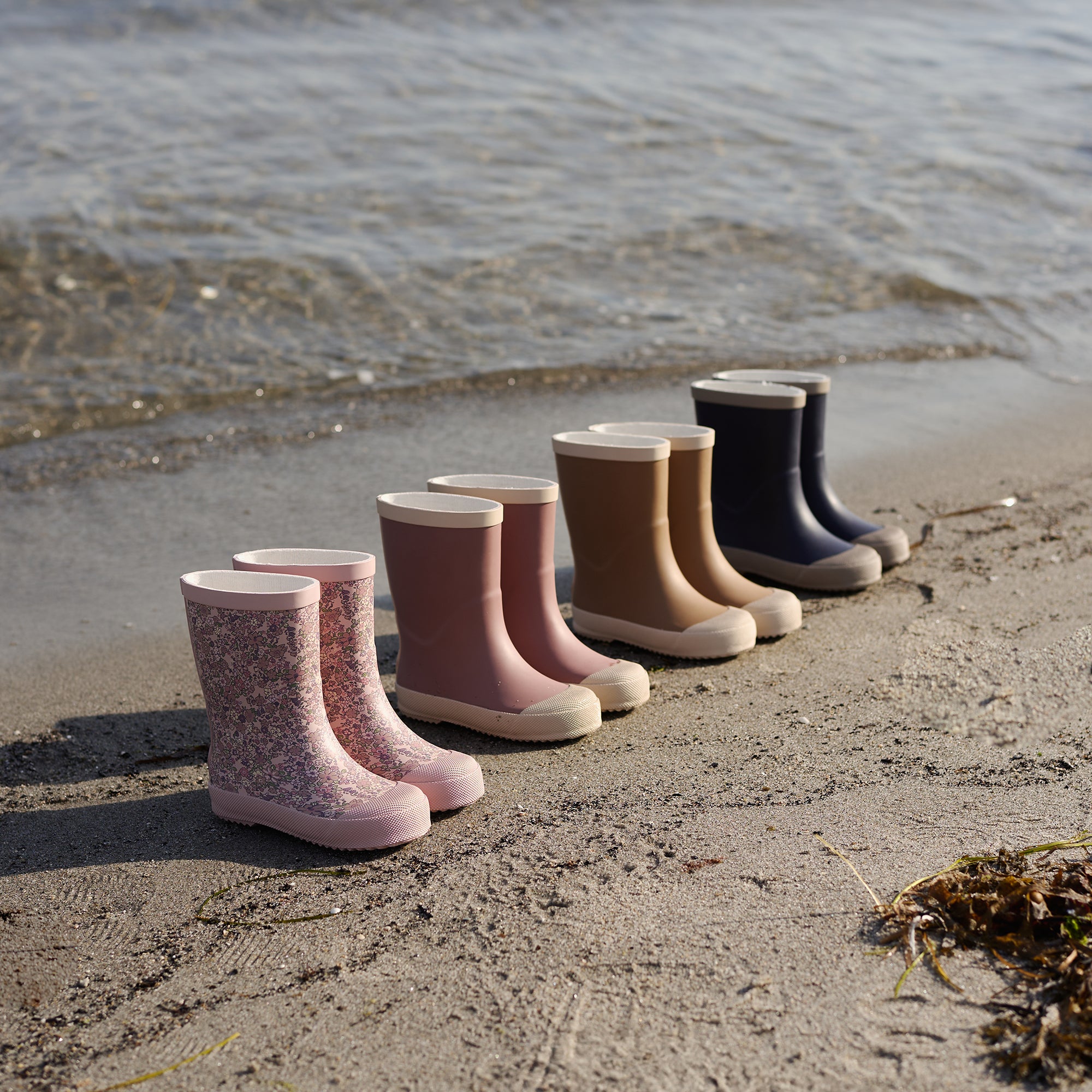 wheat-muddy-gummistiefel-hazel-naturkautschuk-kinder image 2