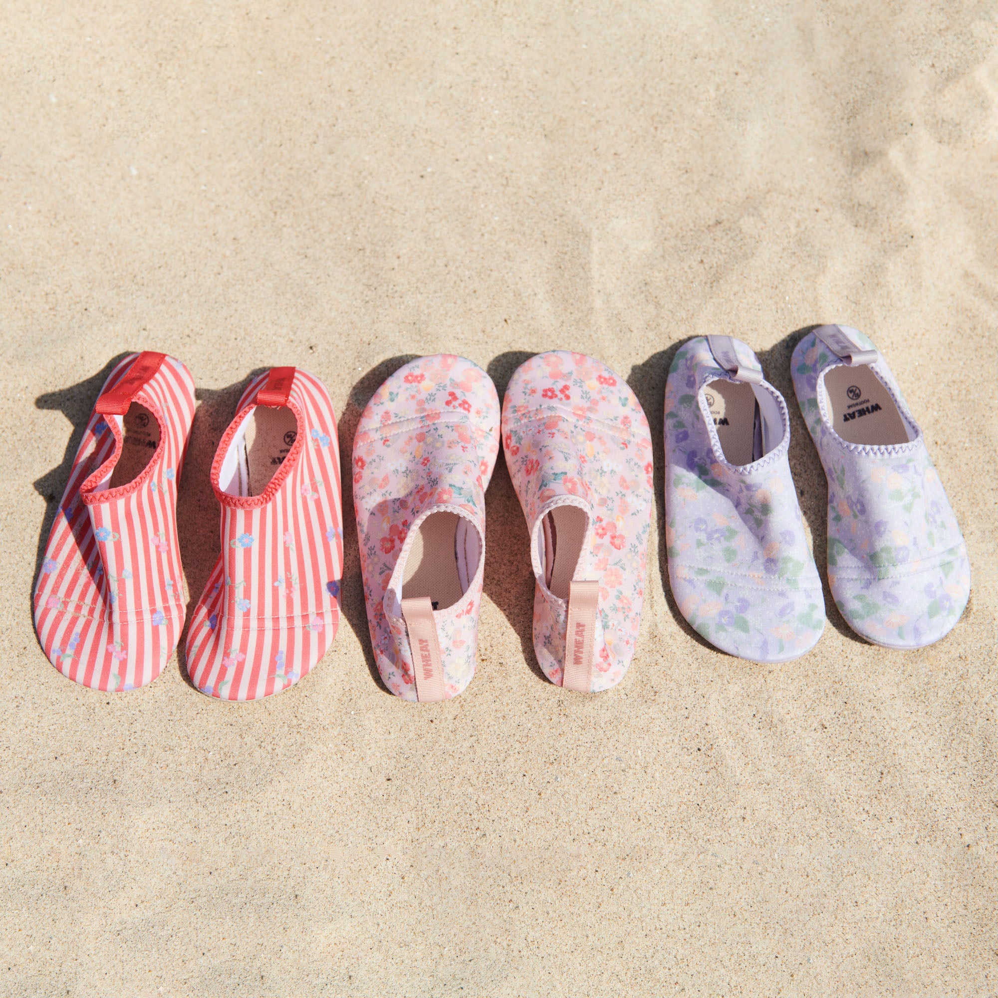 wheat-dolphin-badeschuhe-powder-flowers-kinder-barfu image 4