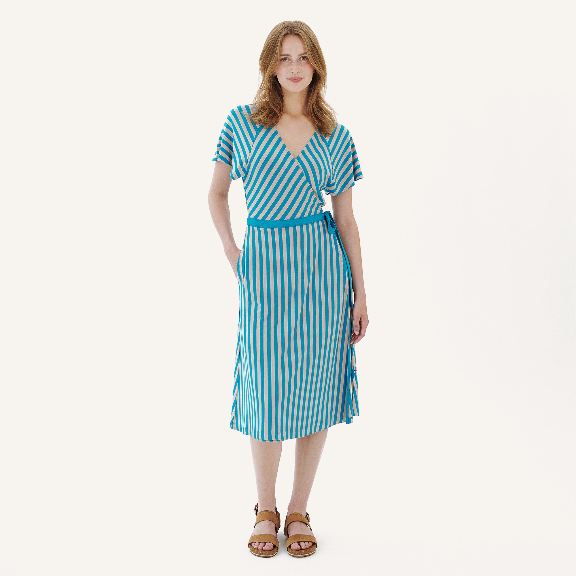 finkid-husky-maja-wickelkleid-cranberry-terra-cotta-viskose image 2