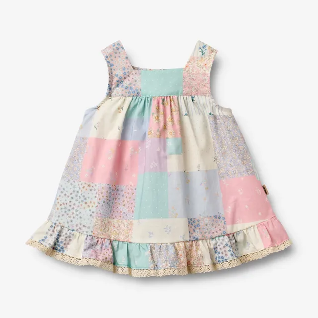 wheat-kleid-ayla-babykleid-patchwork-flowers-bio image 1