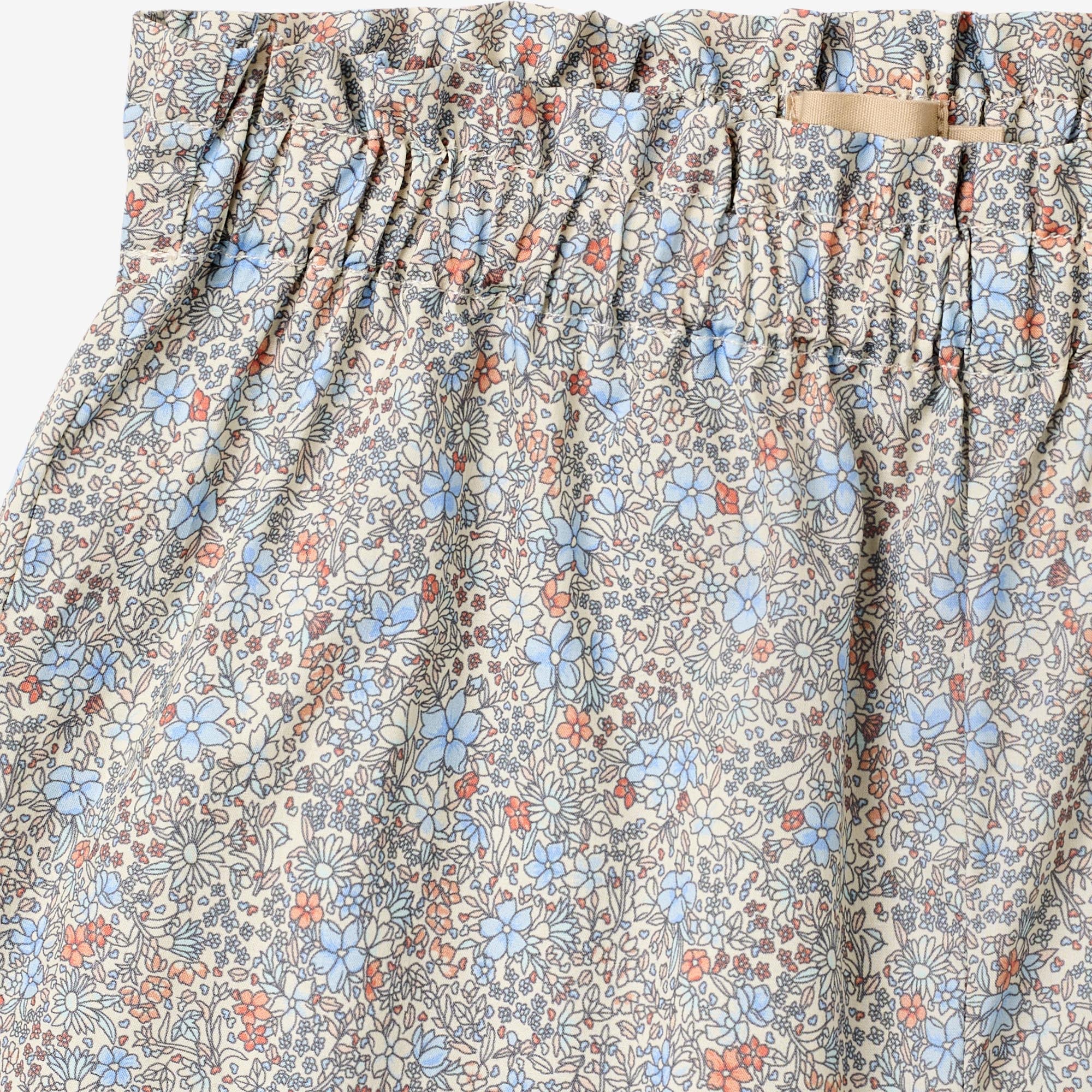 wheat-silja-shorts-m-dchen-air-blue-flowers-bio image 3
