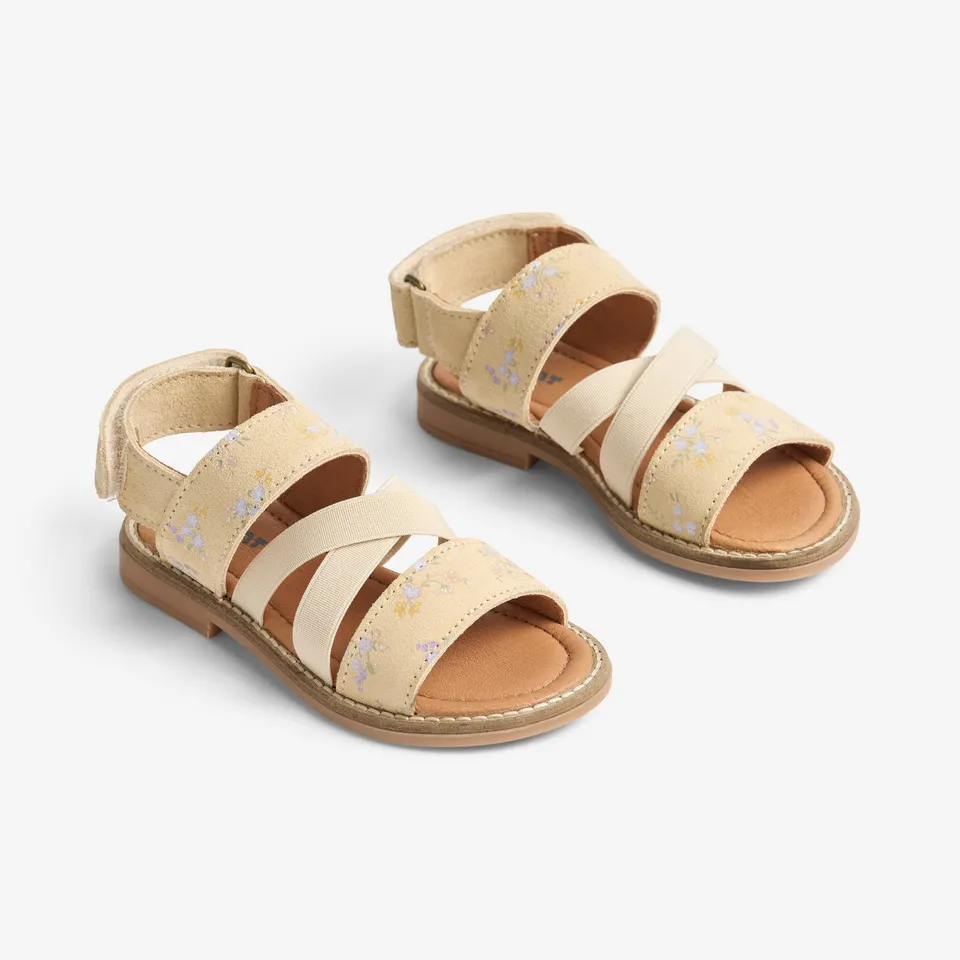 wheat-sandal-yuri-barely-apricot-flowers-sandale-wildleder-m-dchen image 1