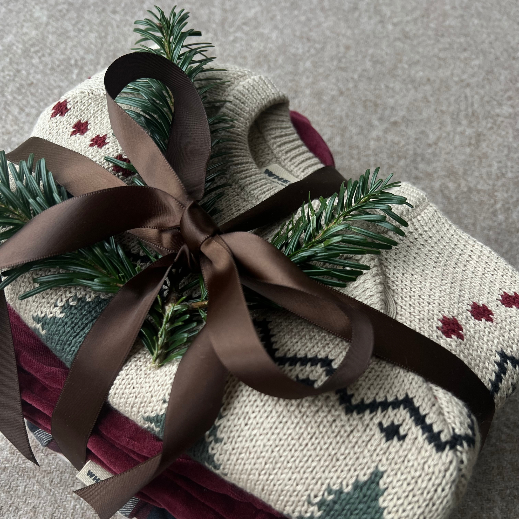 wheat-balou-pullover-warm-sand-baby-bio-baumwolle image 2
