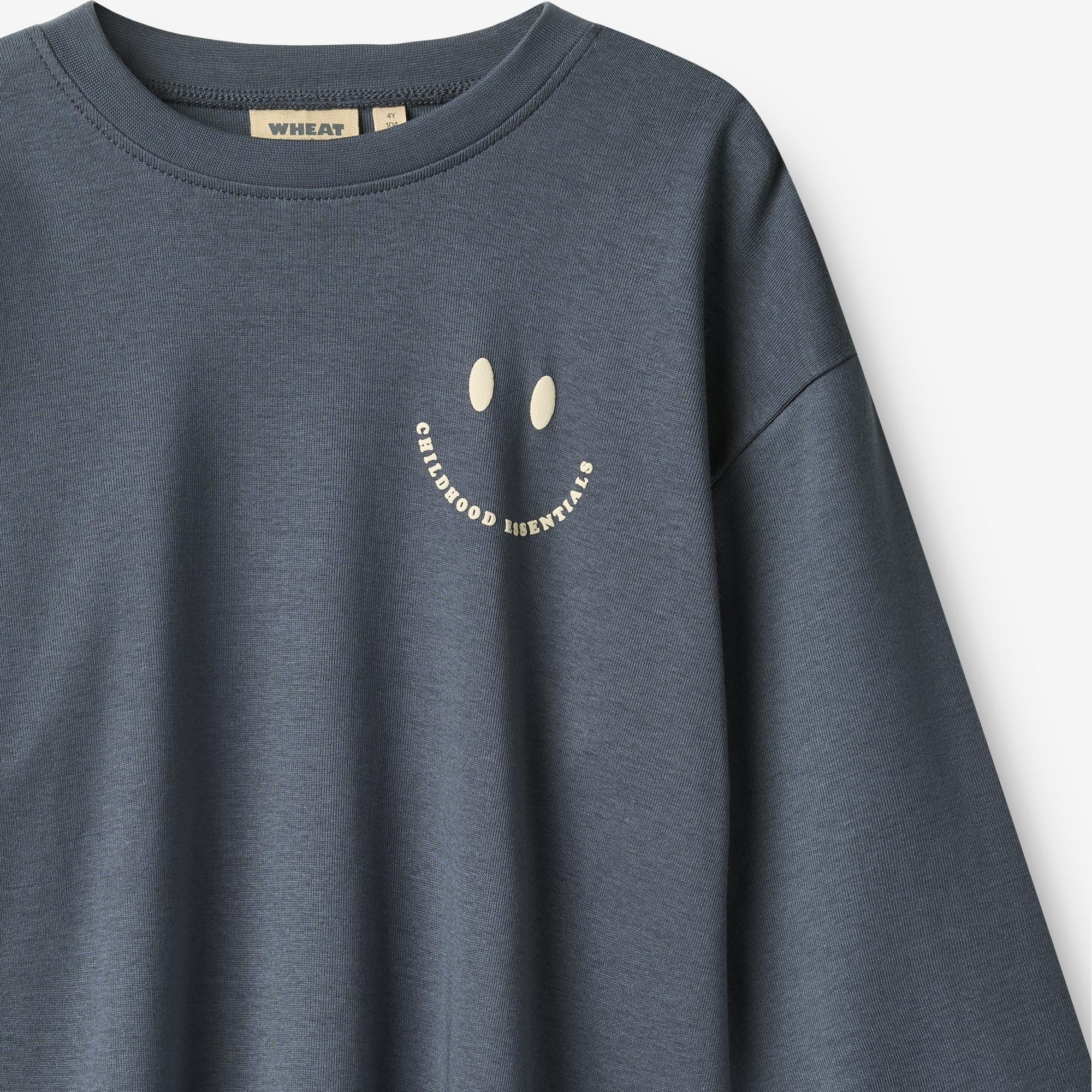wheat-langarmshirt-axe-print-t-shirt-greyblue-bio-baumwolle image 4