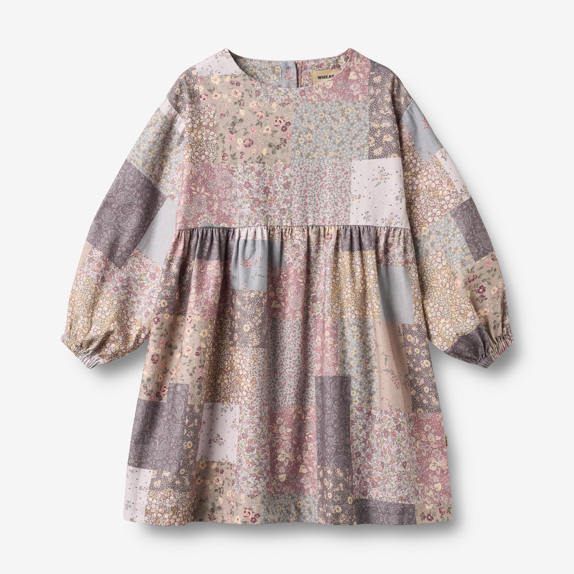 wheat-herdis-kleid-patchwork-flowers-bio-baumwolle image 1