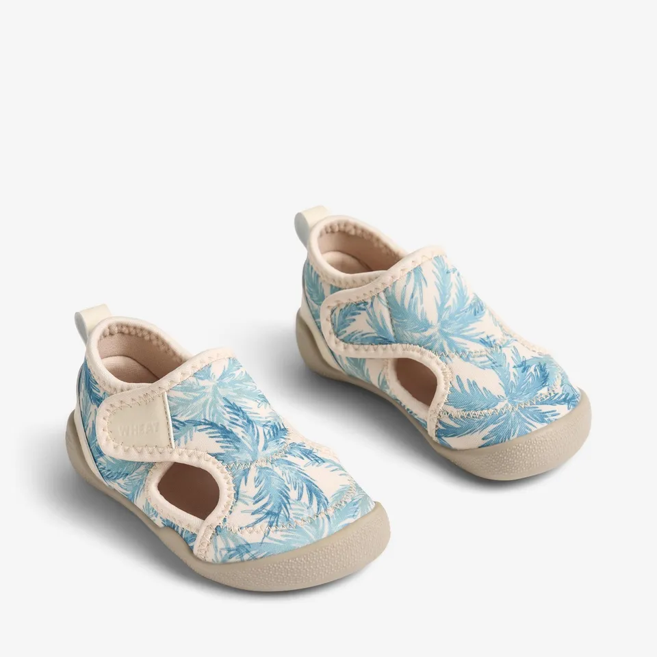 wheat-swirl-beach-shoe-palm-blue-neopren-klett image 1