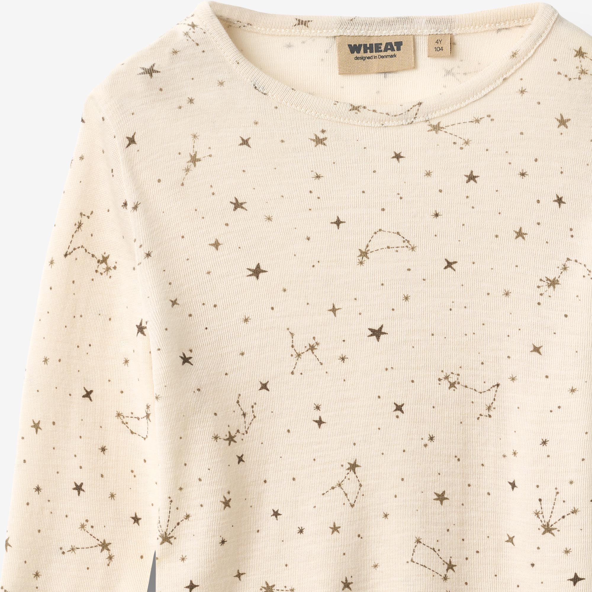 wheat-alfie-woll-shirt-eggshell-stars-langarm-merinowolle image 3
