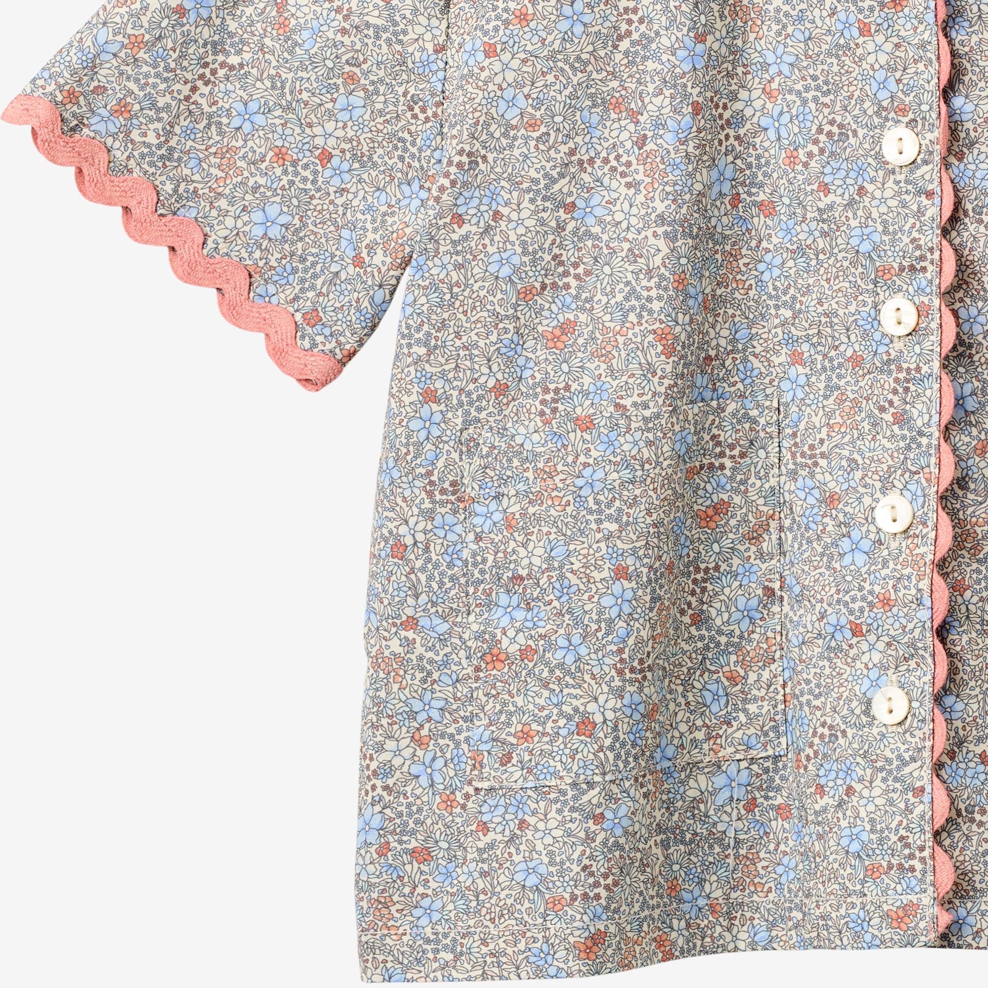 wheat-vilma-bluse-kurzarm-air-blue-flowers-spitze image 3