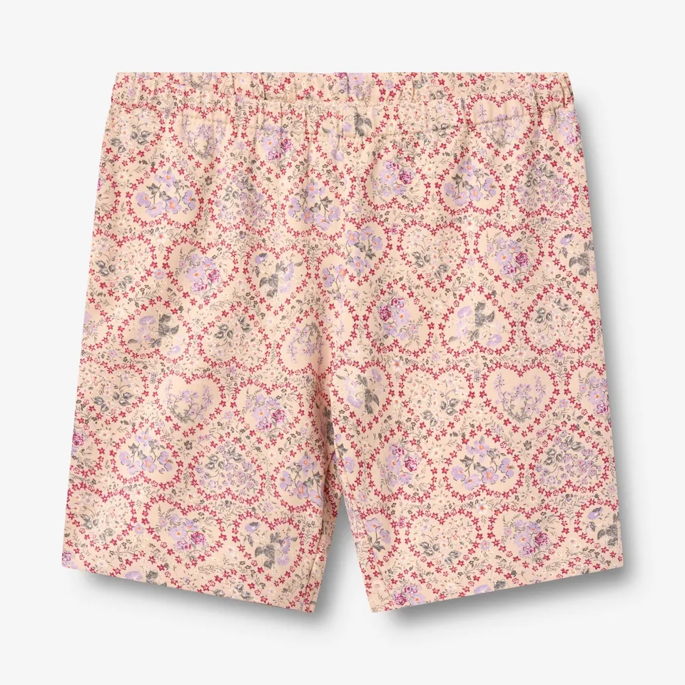 wheat-anne-bike-shorts-magenta-heart-flowers-bio image 1