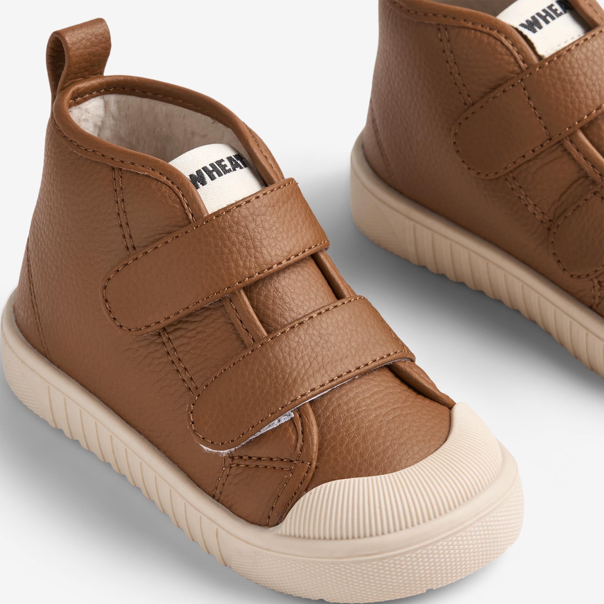 wheat-leo-leder-sneaker-warm-hazel-teddyfutter image 4