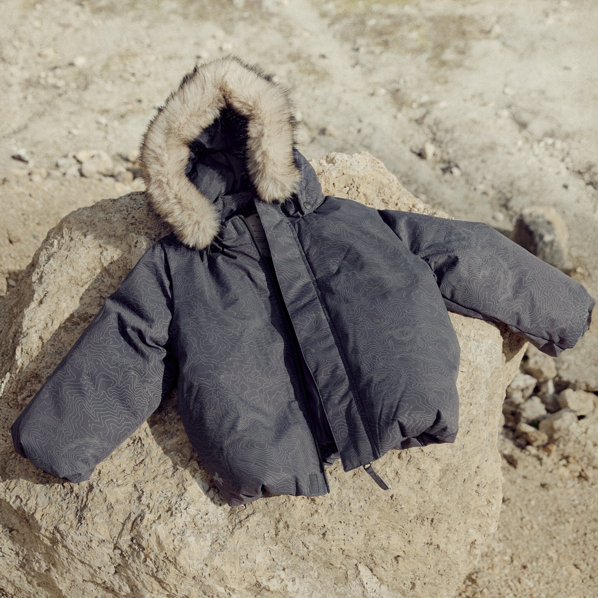 wheat-blaest-puffer-jacke-dark-reflective-map-thinsulate image 3