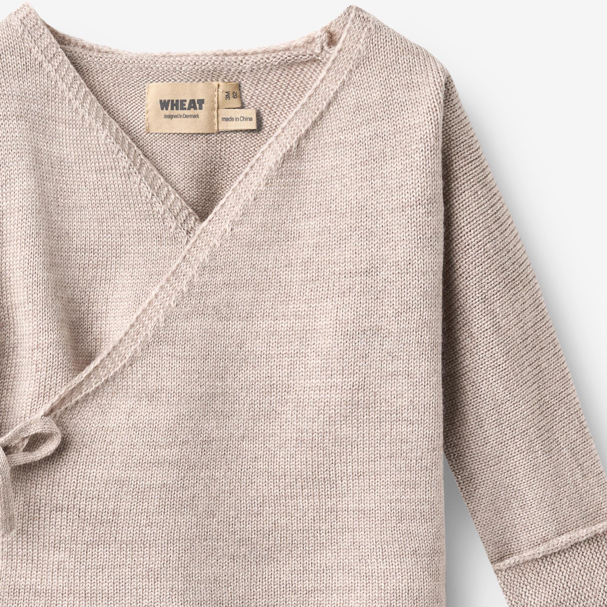 wheat-cleo-lace-wickelcardigan-baby-merinowolle-pale-lilac image 6