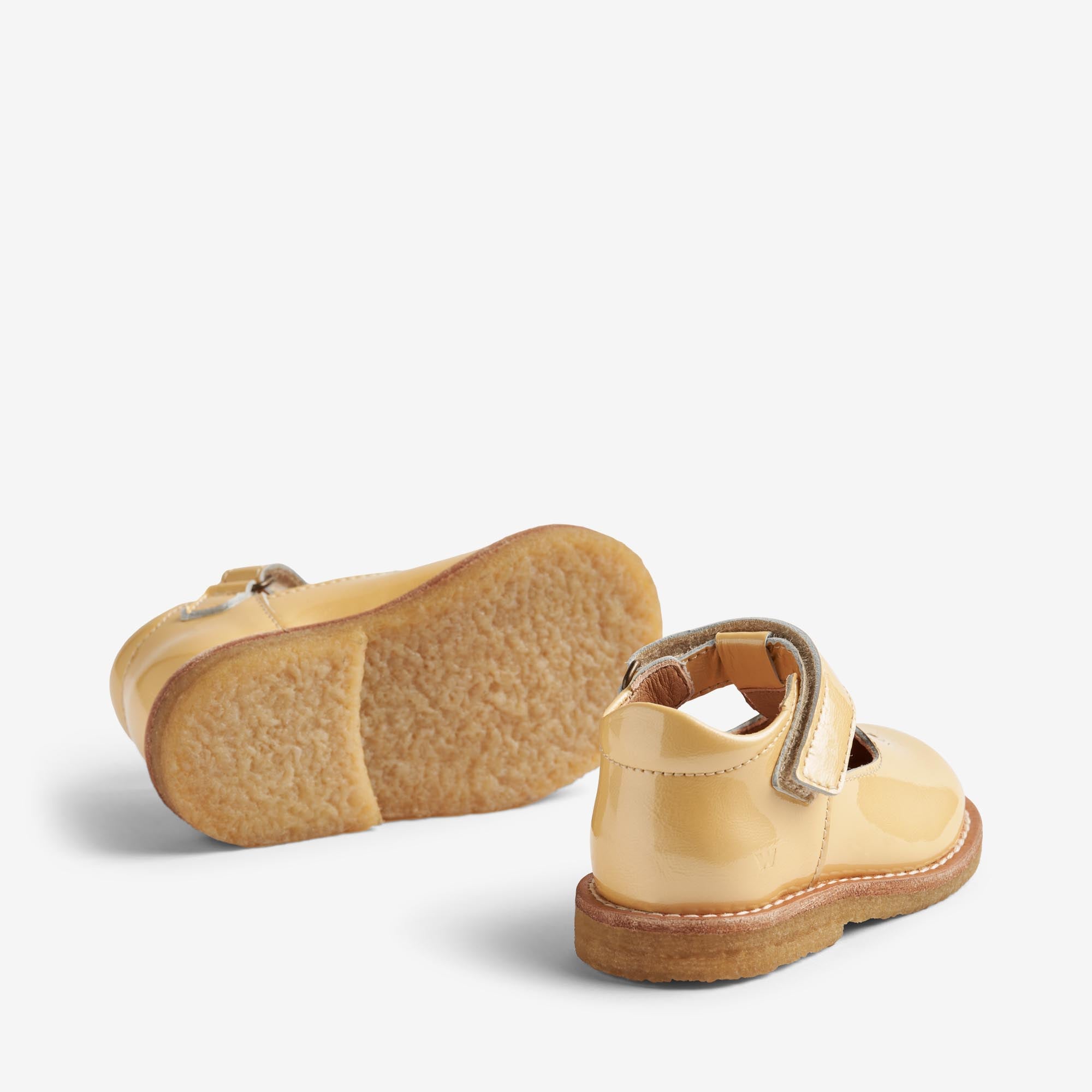 wheat-asta-mary-jane-baby-lemon-lack-leder-klett image 2