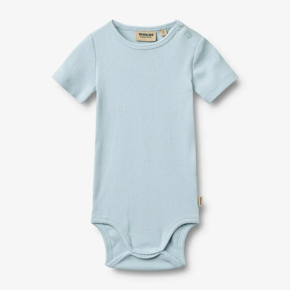 wheat-timo-body-baby-summer-sky-kurzarm-ripp-bio image 1