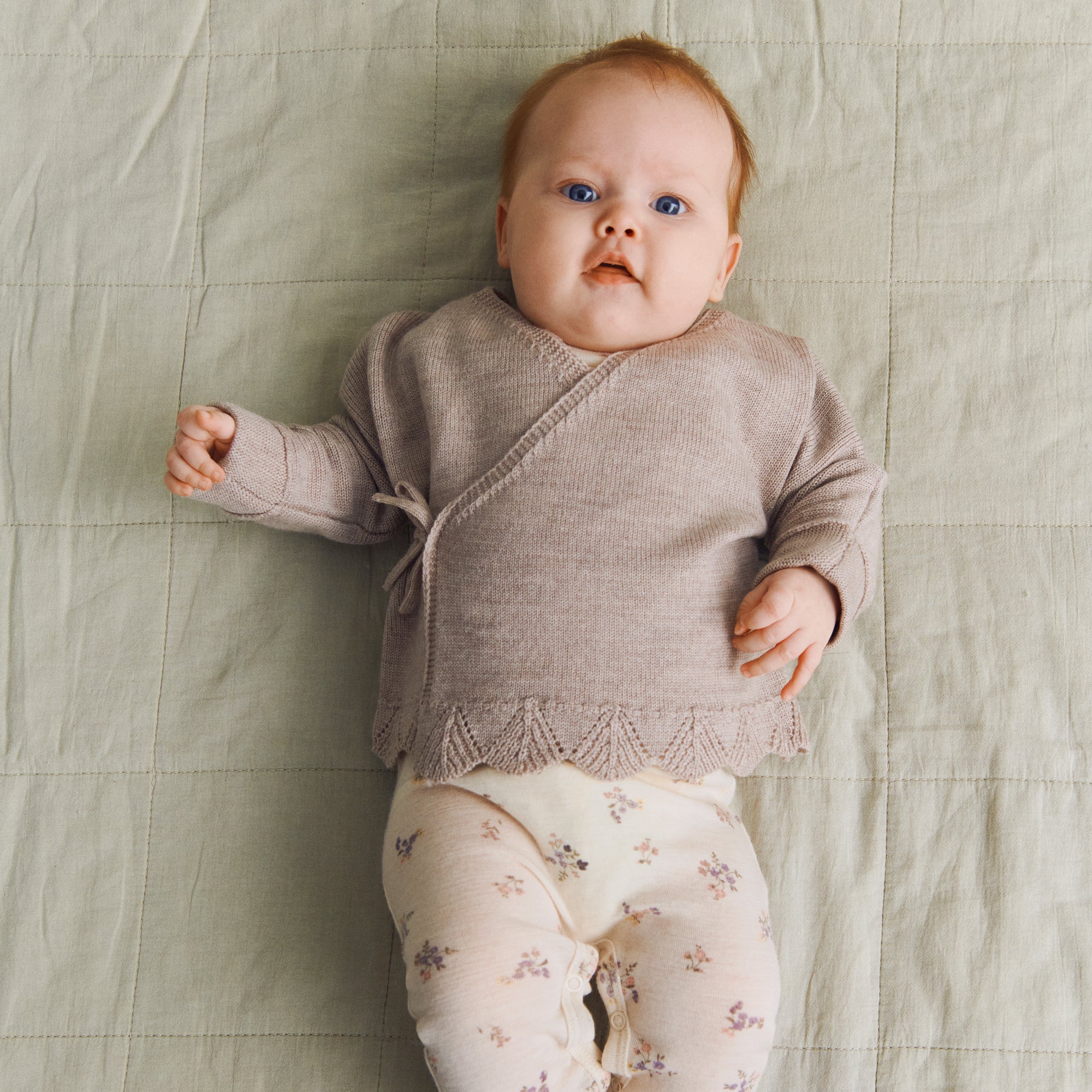 wheat-haven-wolloverall-eggshell-flowers-merino-baby image 2