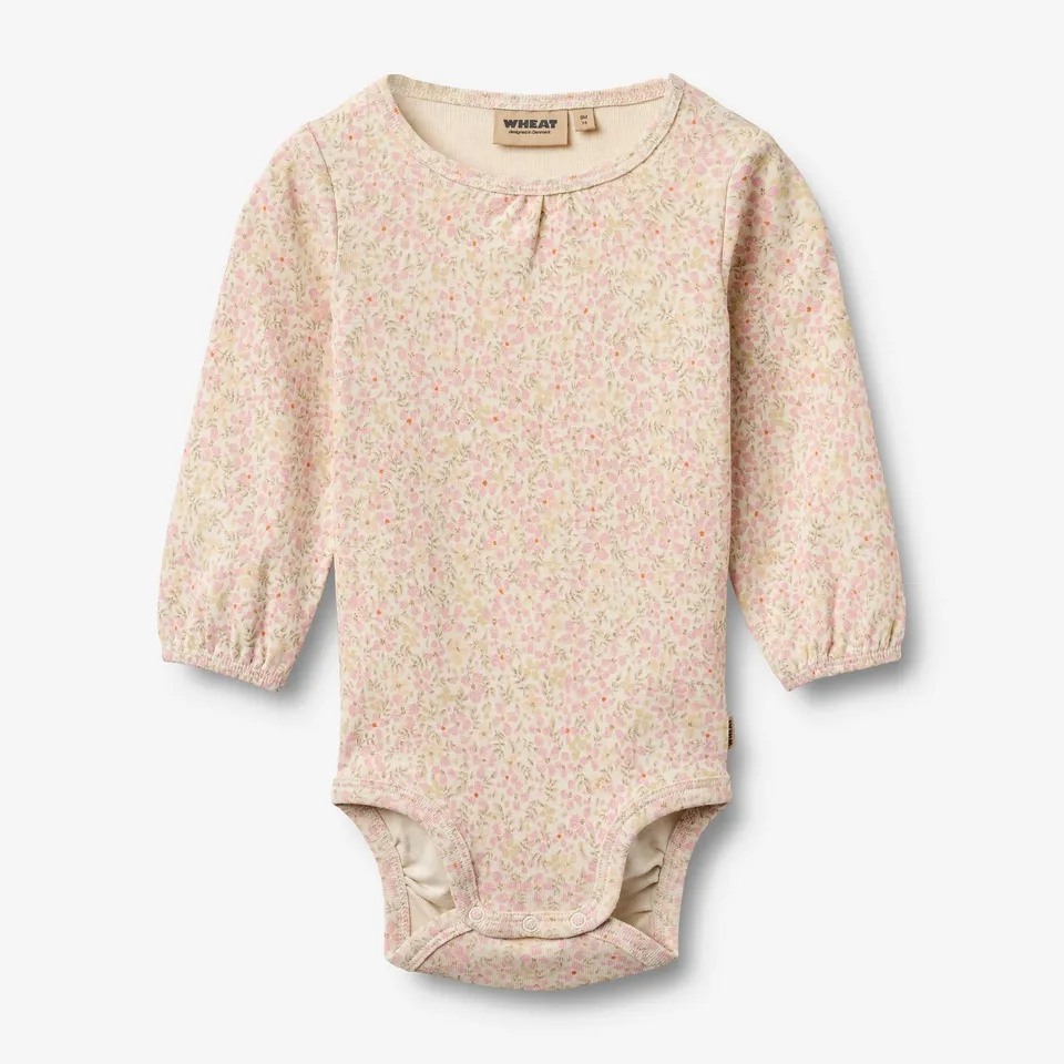 wheat-elmine-body-langarm-coral-flowers-bio-baumwolle-baby image 1