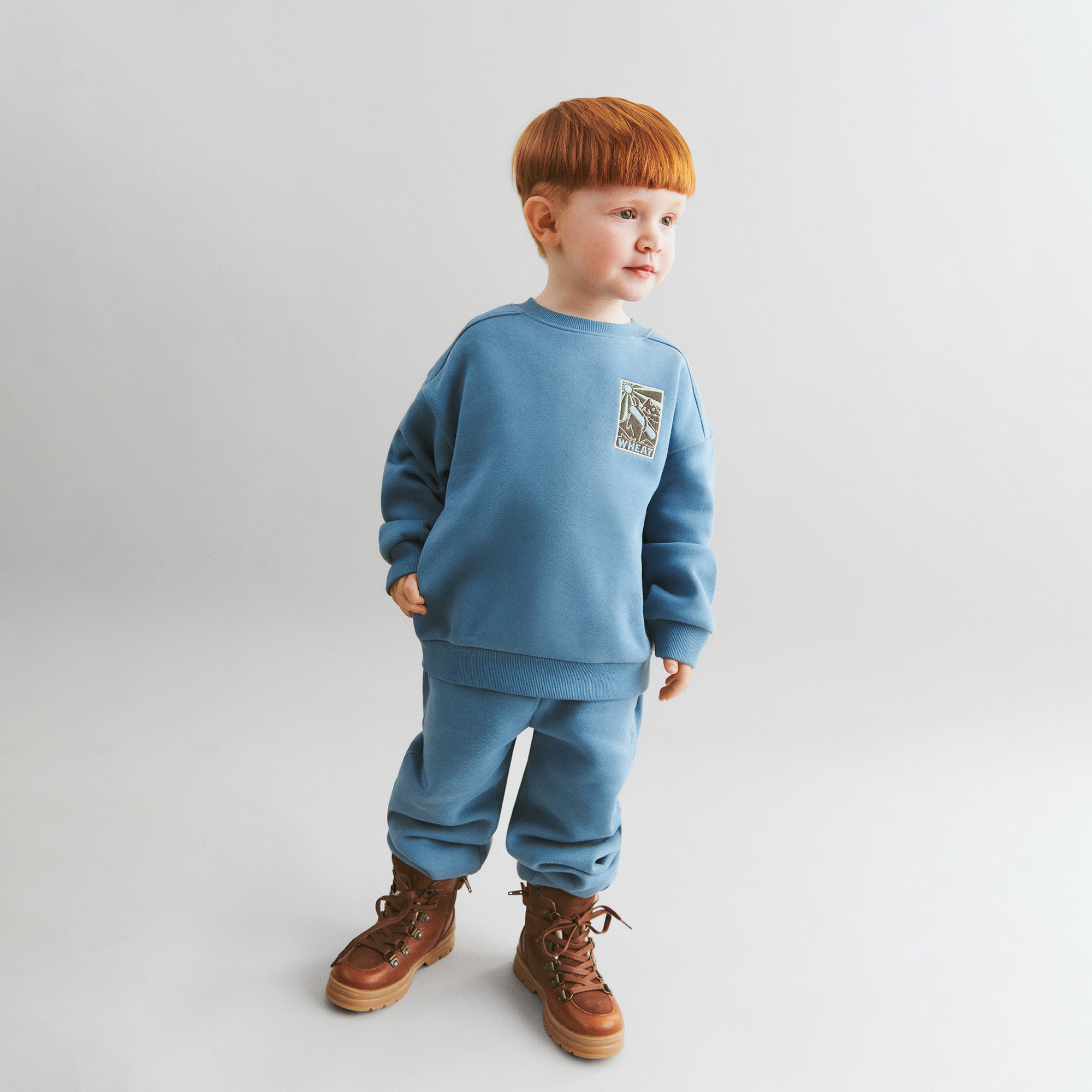 wheat-sander-jungen-sweatshirt-winter-blue-bio-baumwolle image 2