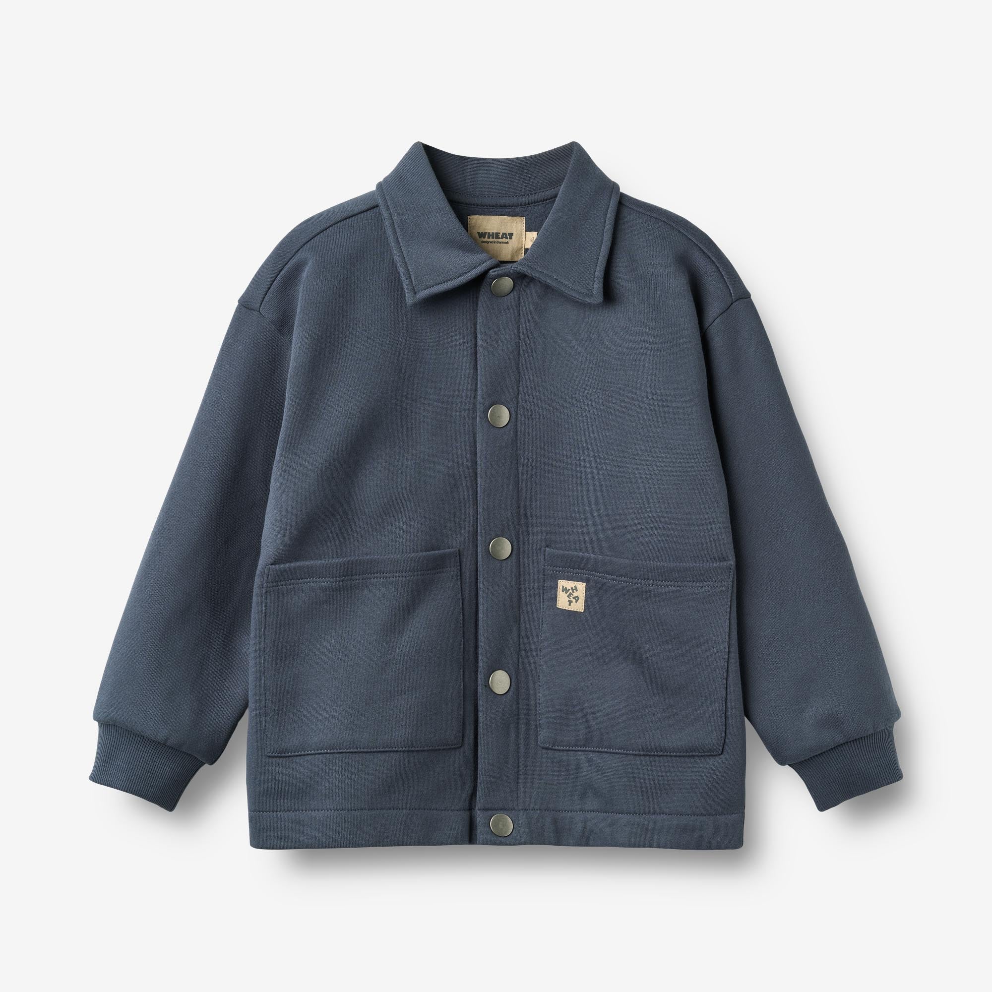 wheat-carmine-sweatjacke-greyblue-bio-baumwolle-druckknopf image 1