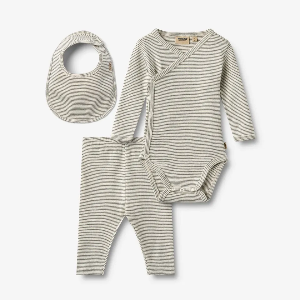 wheat-geschenkset-flore-baby-set-moonlight-3-teilig-bio image 1